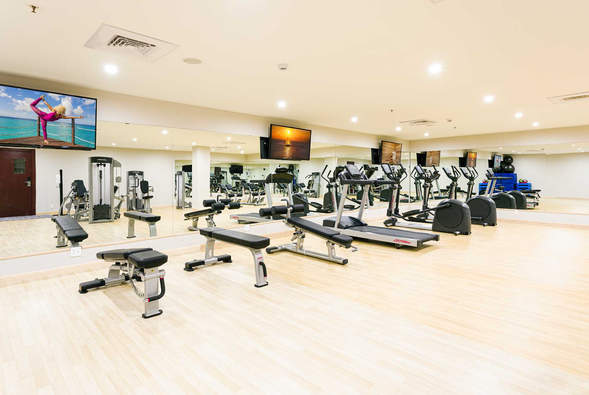 maho_gym fitness center st maarten