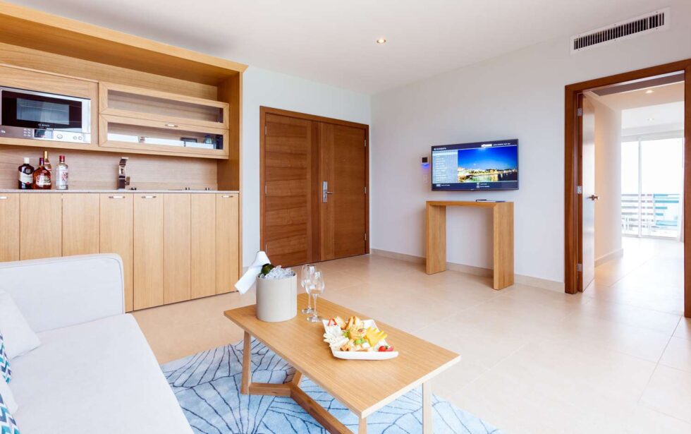 Image showcasing Luxury Vacation Rentals with Butler Service Included