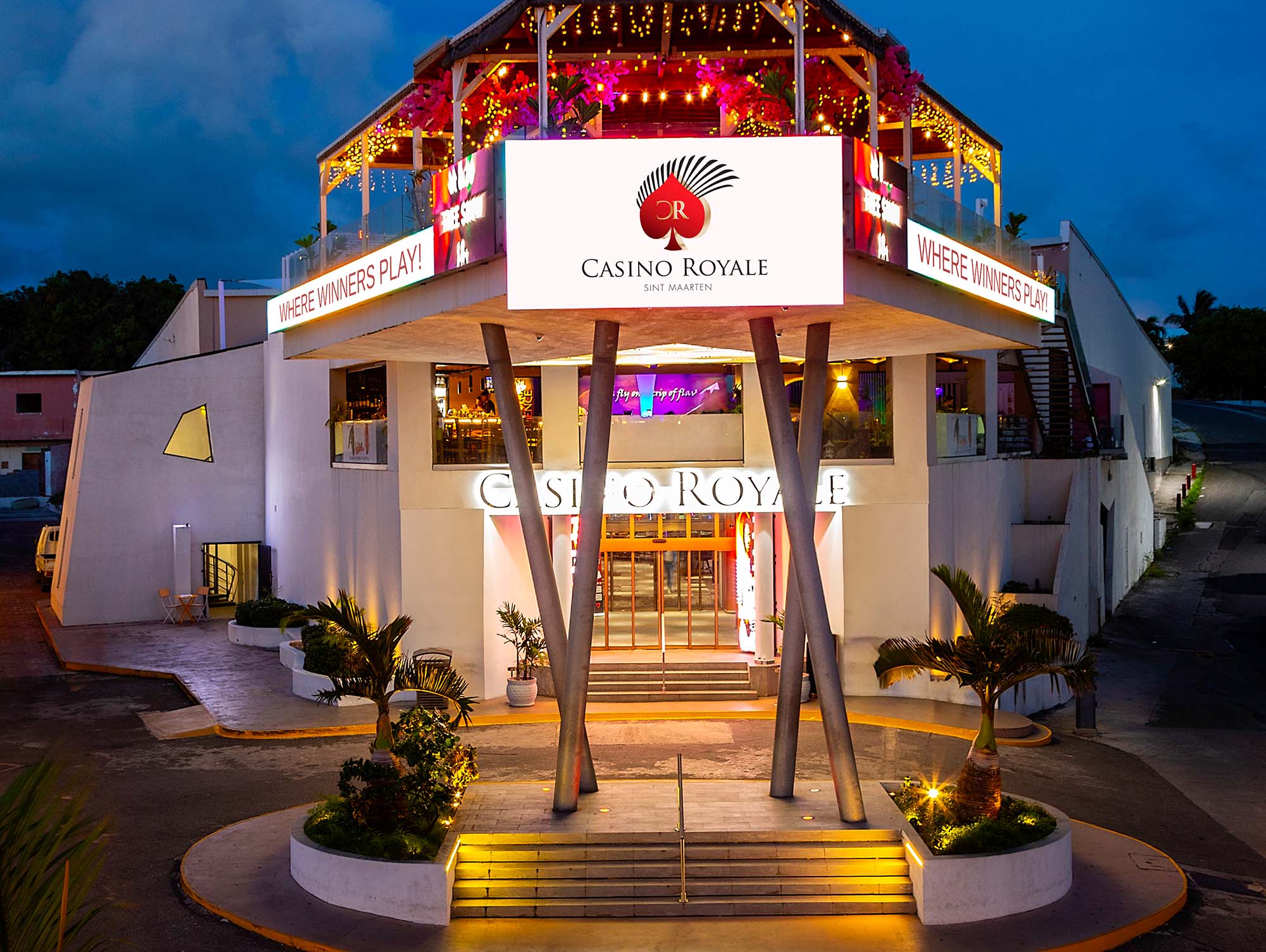 CASINO_Exterior_2024 ocean point pool in st maarten