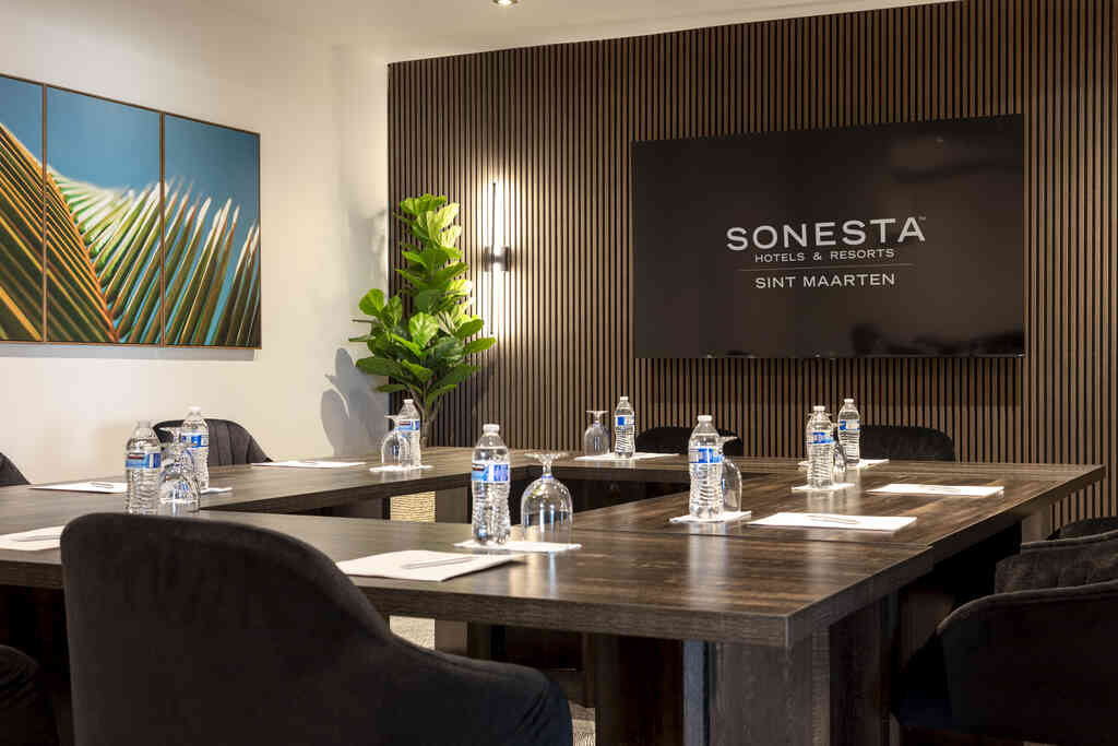 Events_Statia_Room_01_Logo