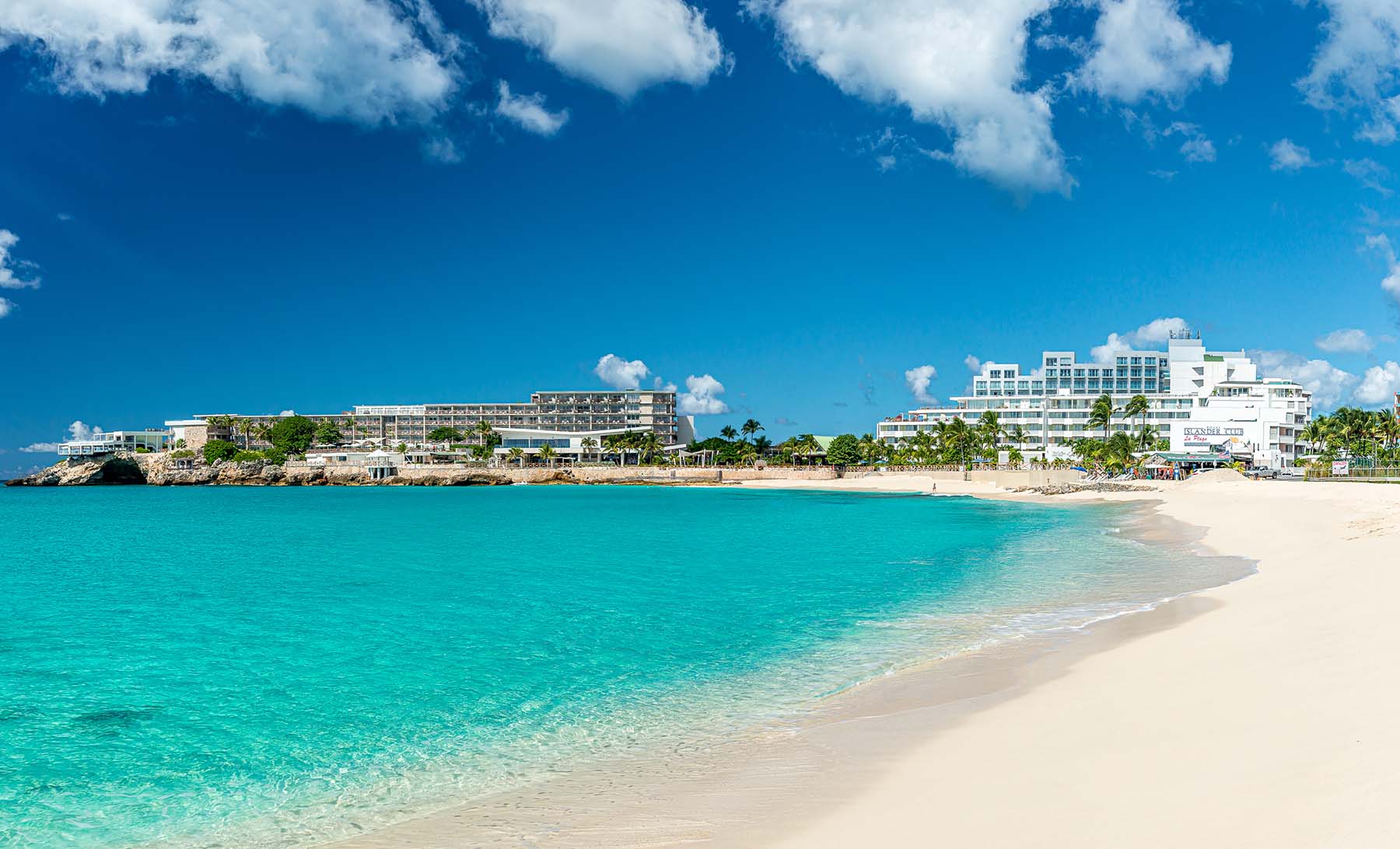 MB_Beach_MahoBeach_Exterior