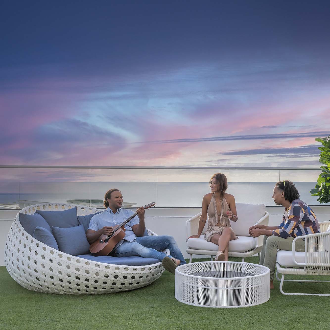 MB_UltimateClub_Cloud9_square ultimate club at Sonesta Maho Beach in st maarten
