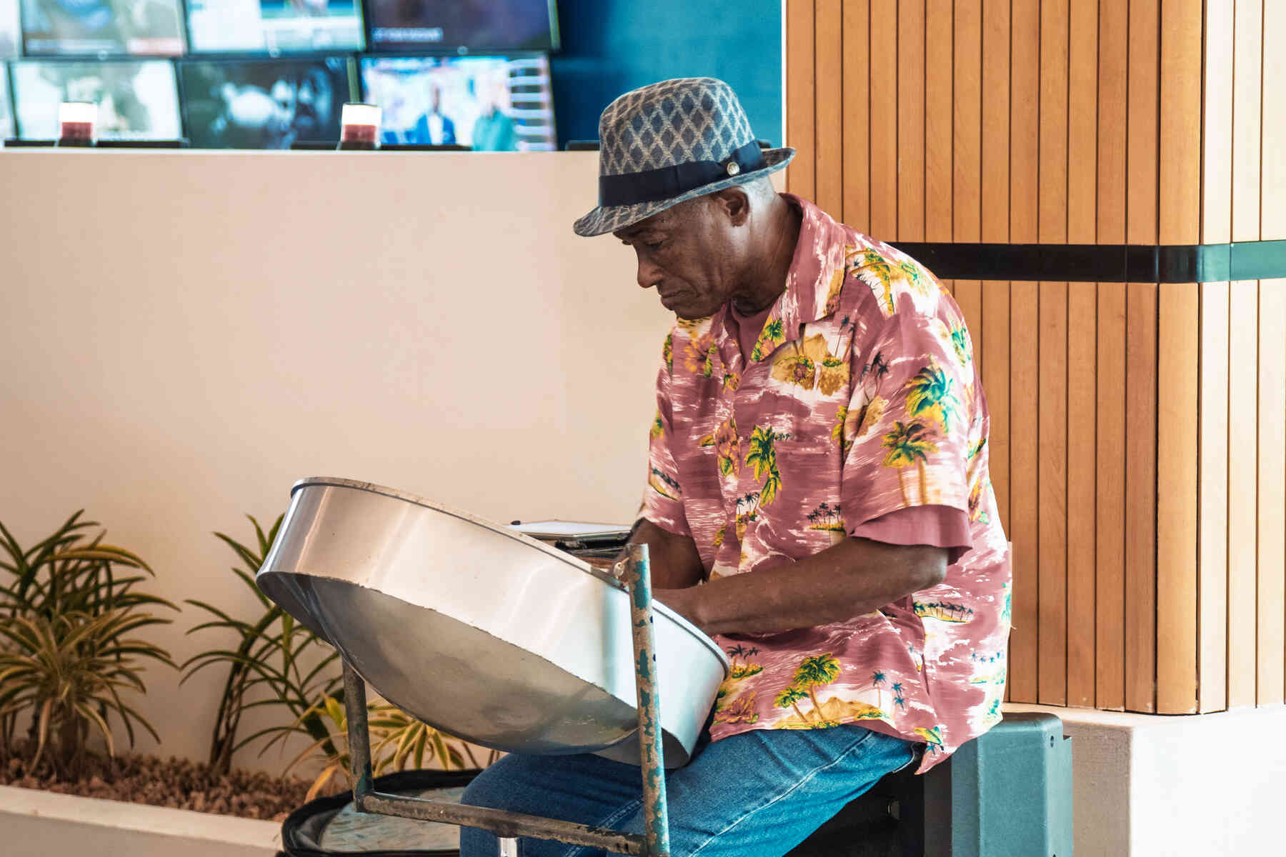 Poolside Steel Pan with Brendon