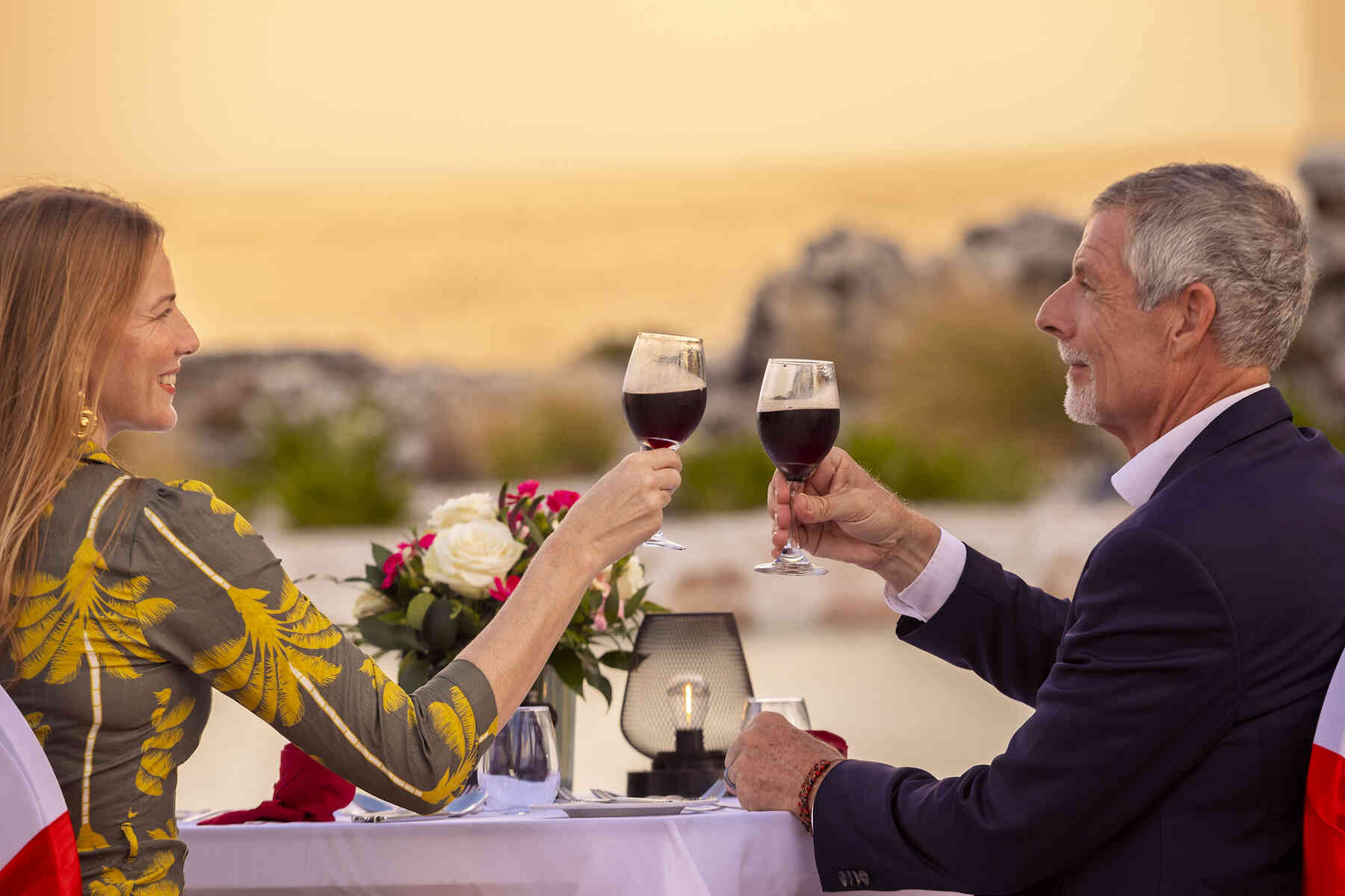 romance dinner by the edge pool in st maarten