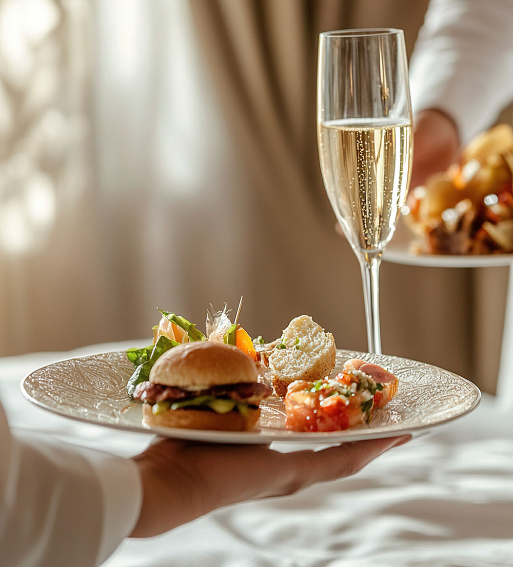 ultmate_room_service